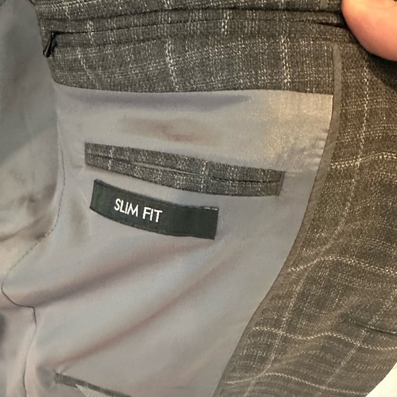 Grey check sport coast from Jos A Bank. 42R Slim Fit - Picture 3 of 5